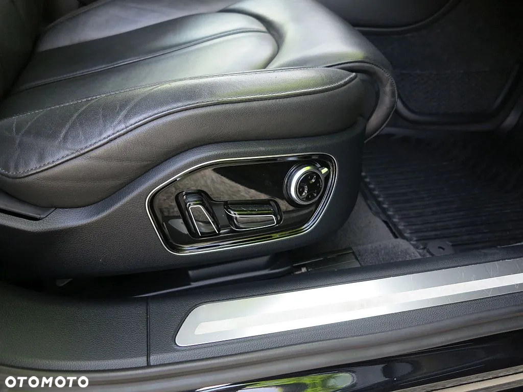 Audi A8 3.0 TDI DPF quattro tiptronic - 26