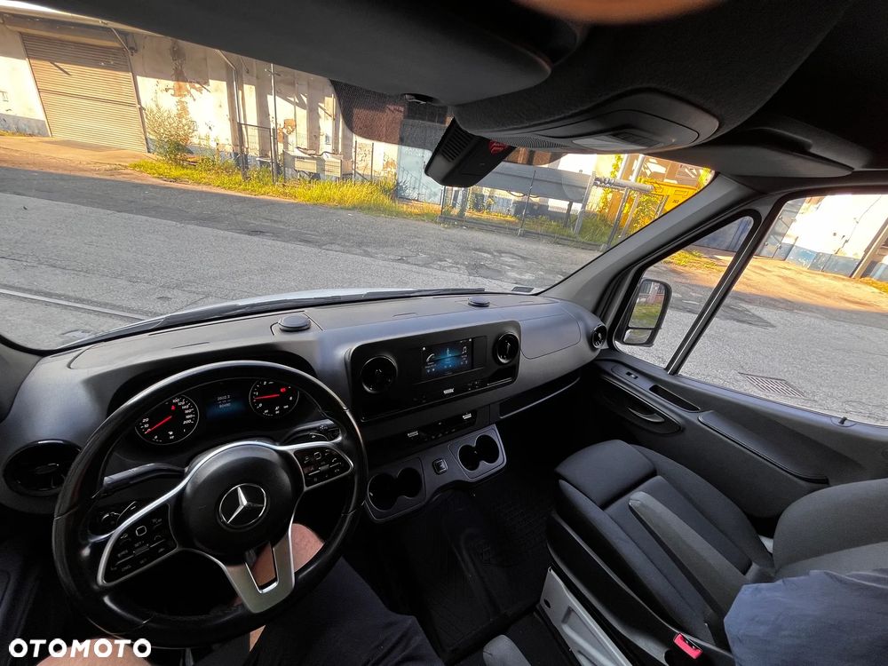 Mercedes-Benz Sprinter - 7