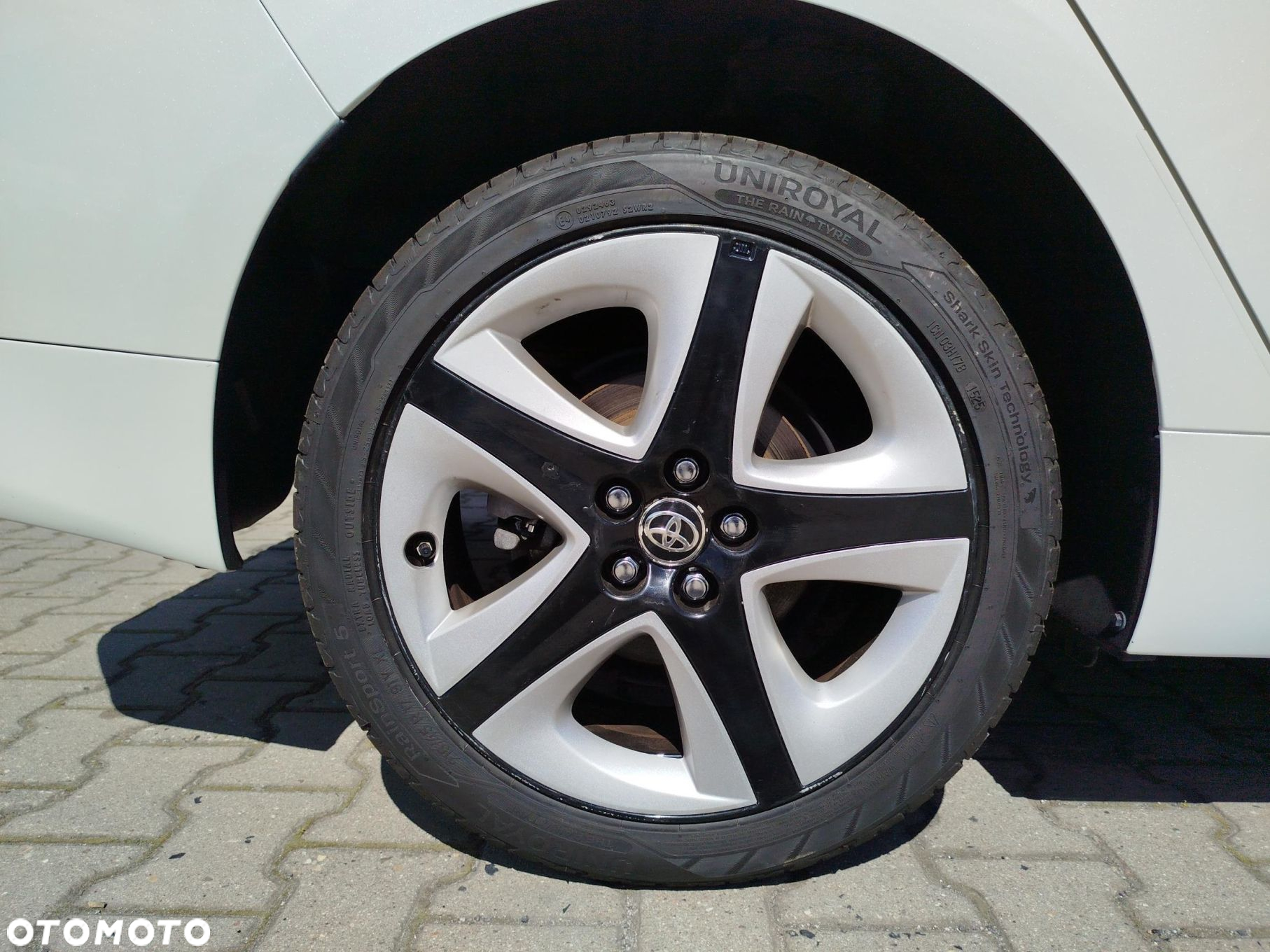 Toyota Prius - 17