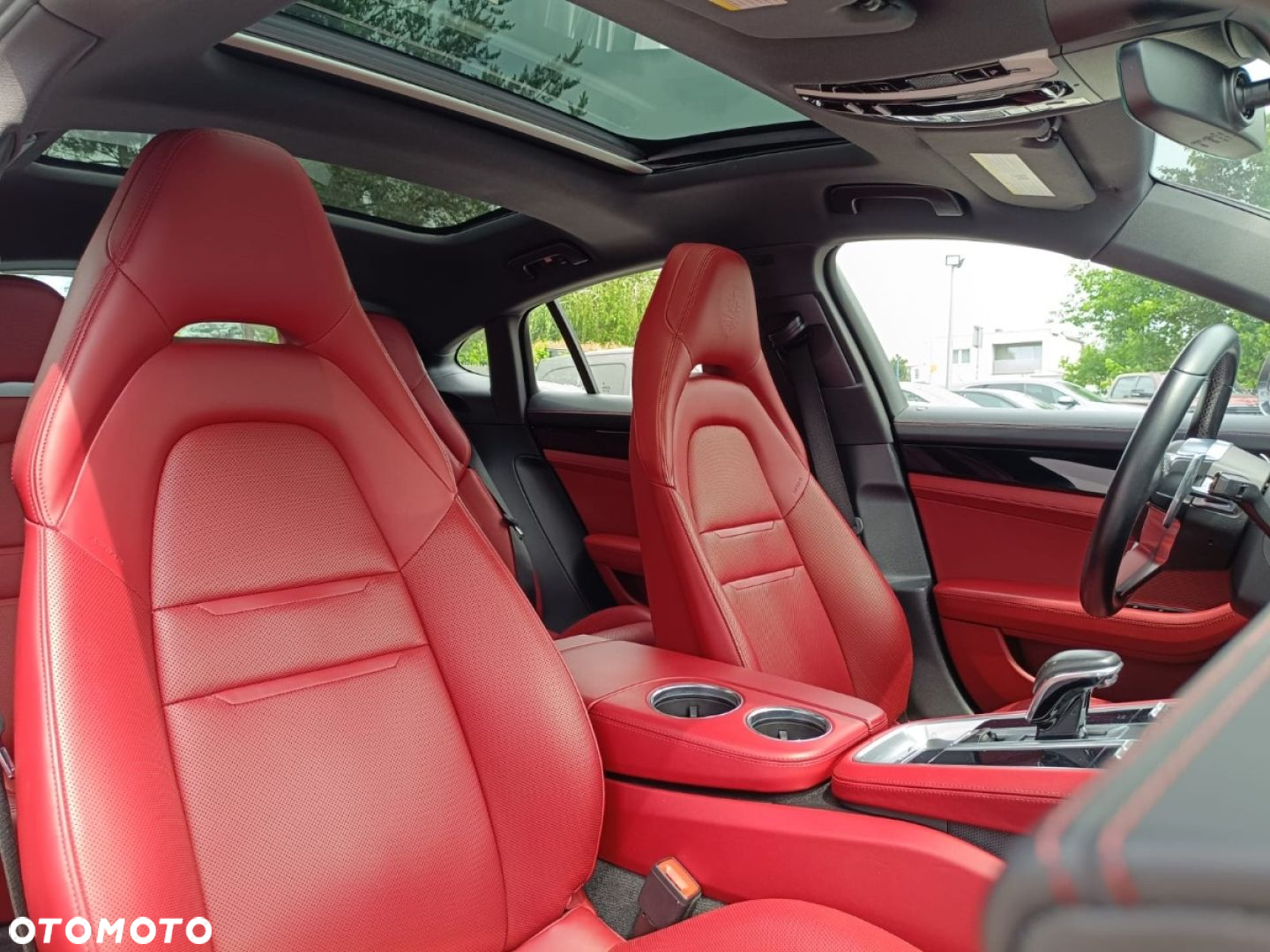 Porsche Panamera 4S - 9