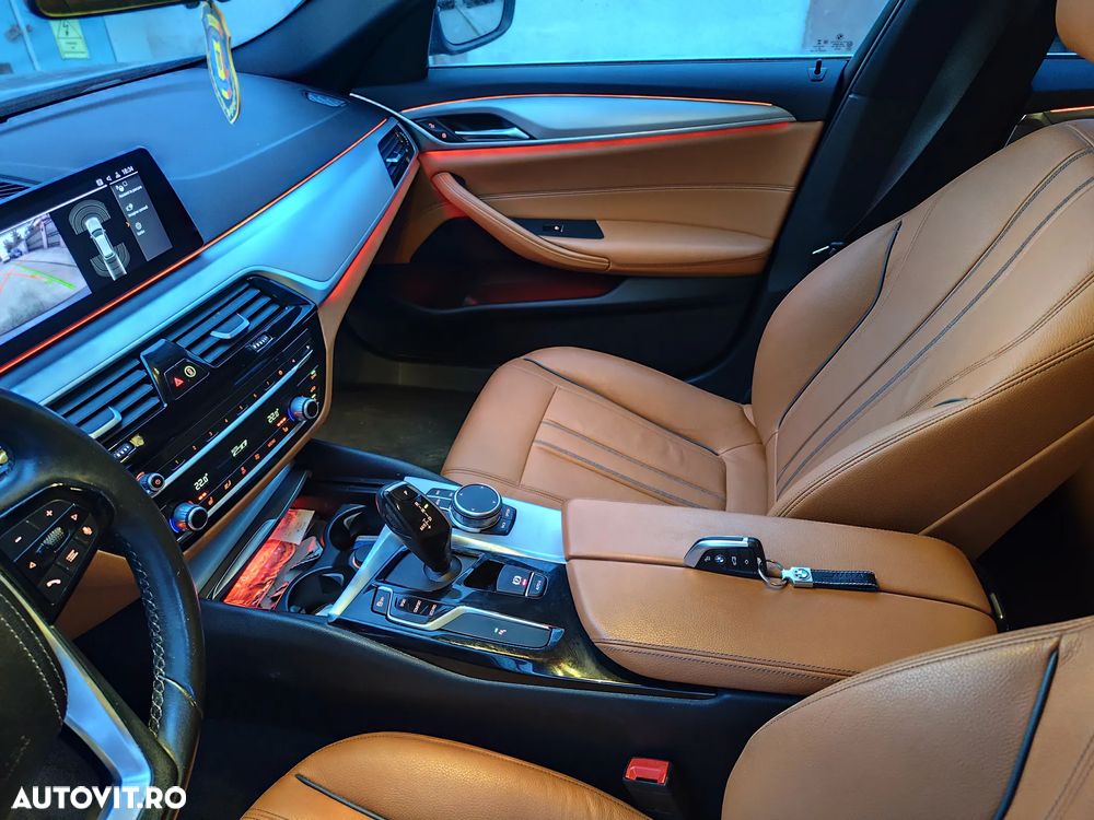 BMW Seria 5 518d Aut. - 14