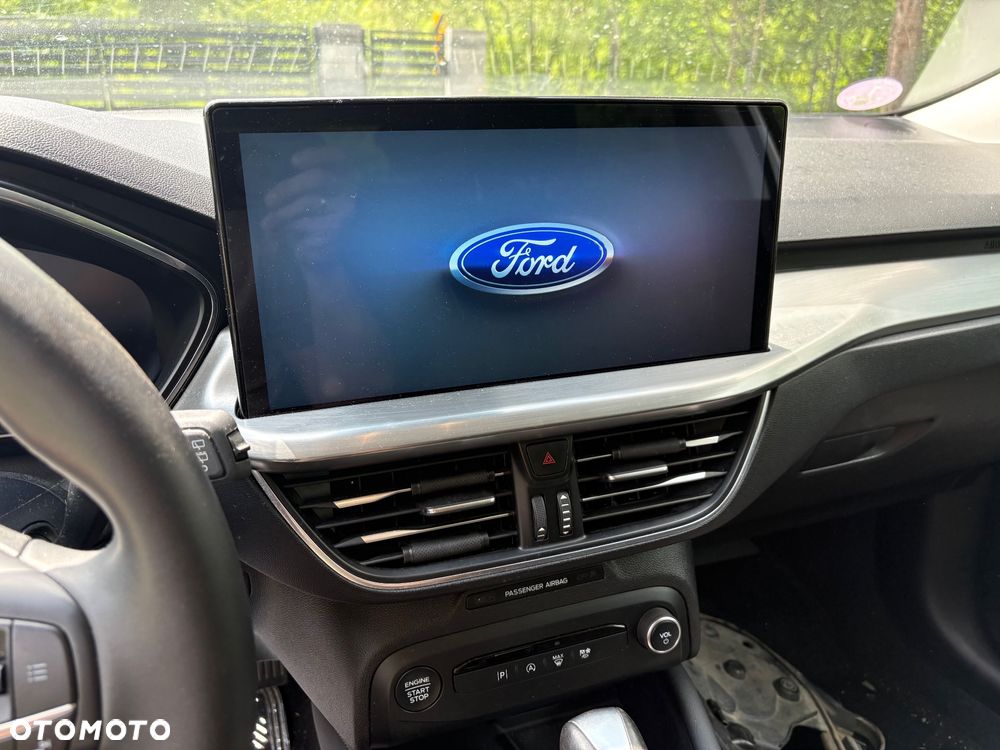 Ford Focus 1.0 EcoBoost Hybrid COOL&CONNECT DESIGN - 2