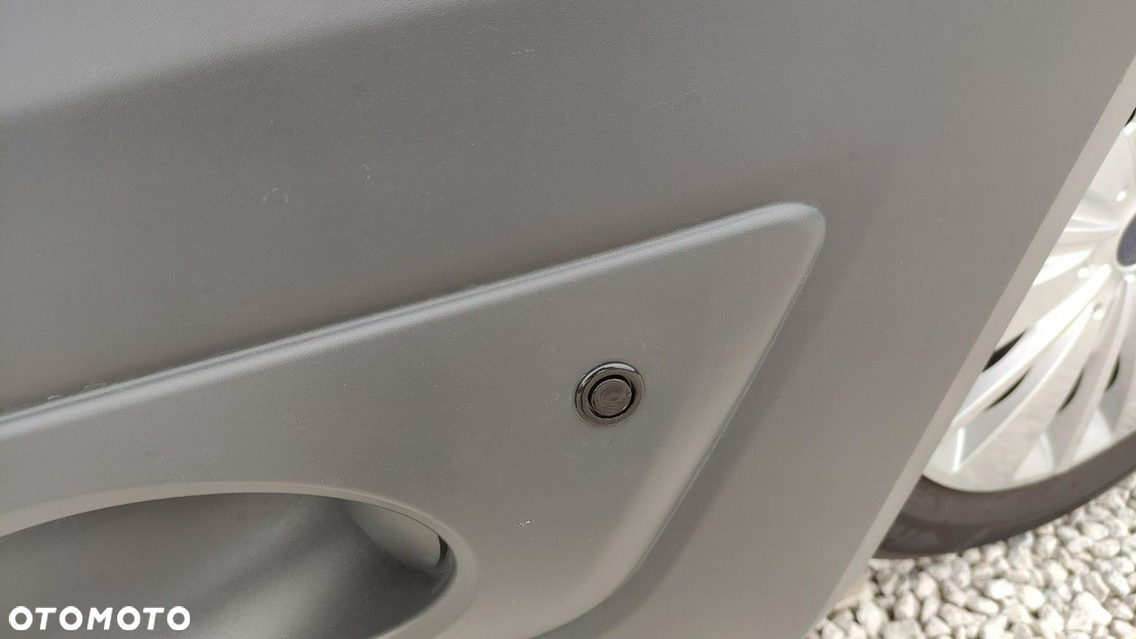 Ford Transit Connect - 22