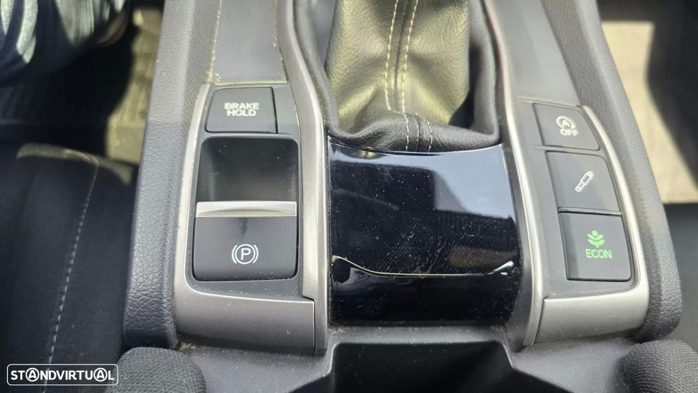 Honda Civic 1.0 i-VTEC Executive - 22
