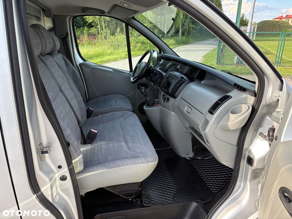 Renault Trafic - 22