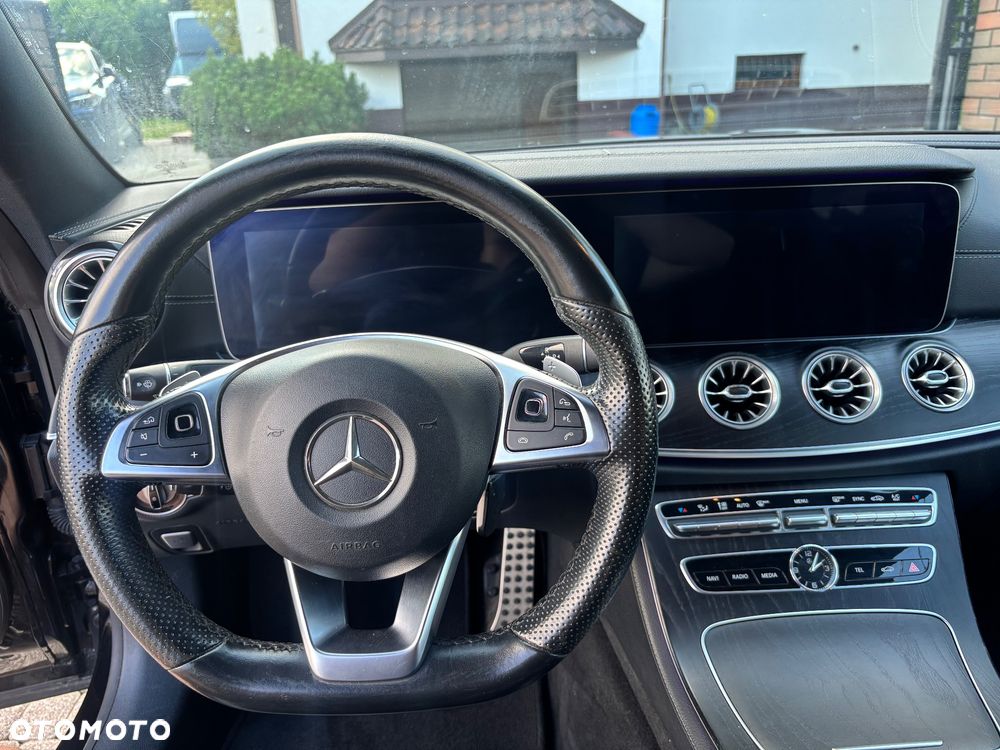 Mercedes-Benz Klasa E 200 4-Matic 9G-TRONIC - 17