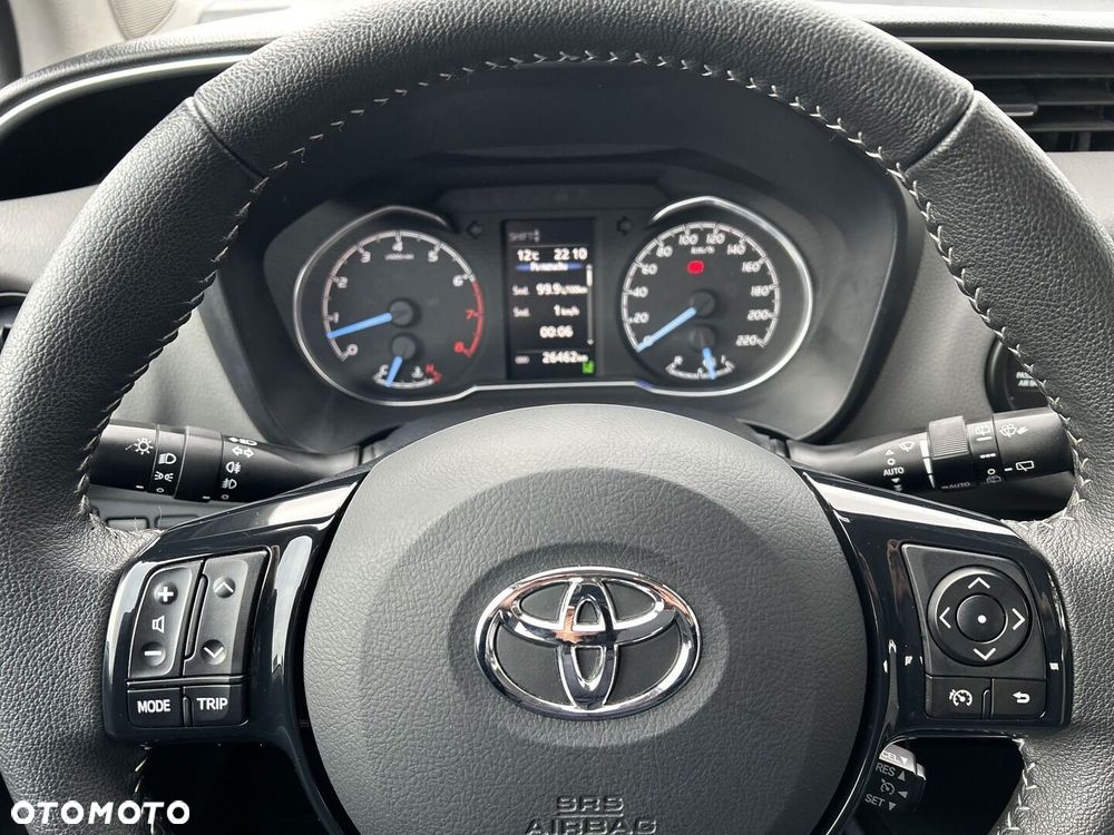 Toyota Yaris 1.5 Premium - 9