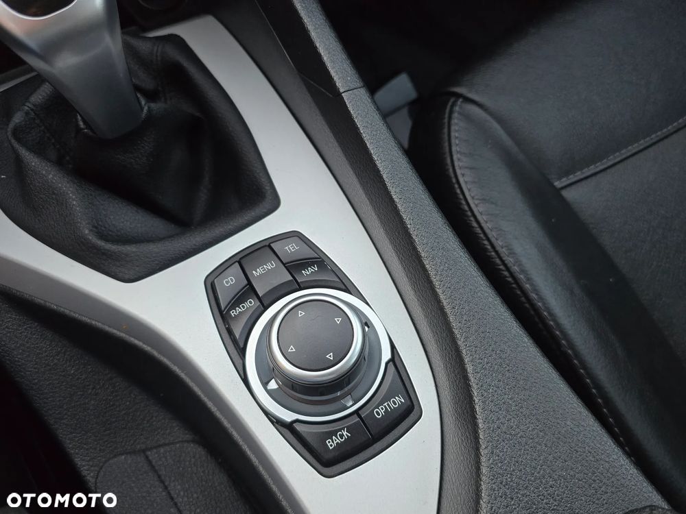 BMW X1 sDrive20d - 33