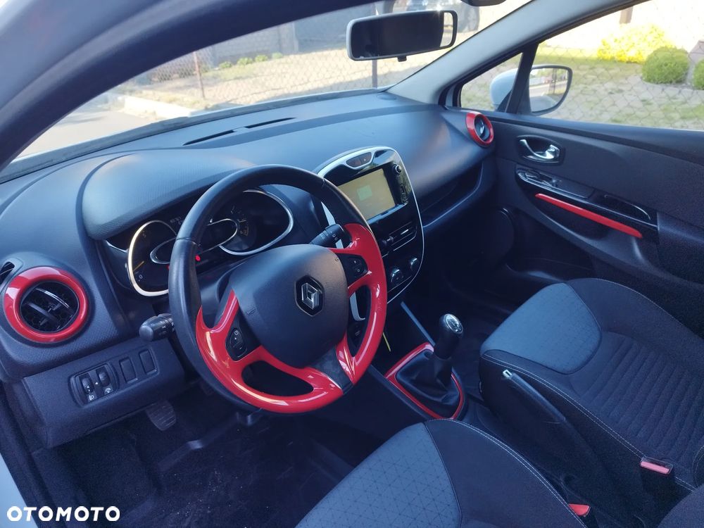 Renault Clio - 14