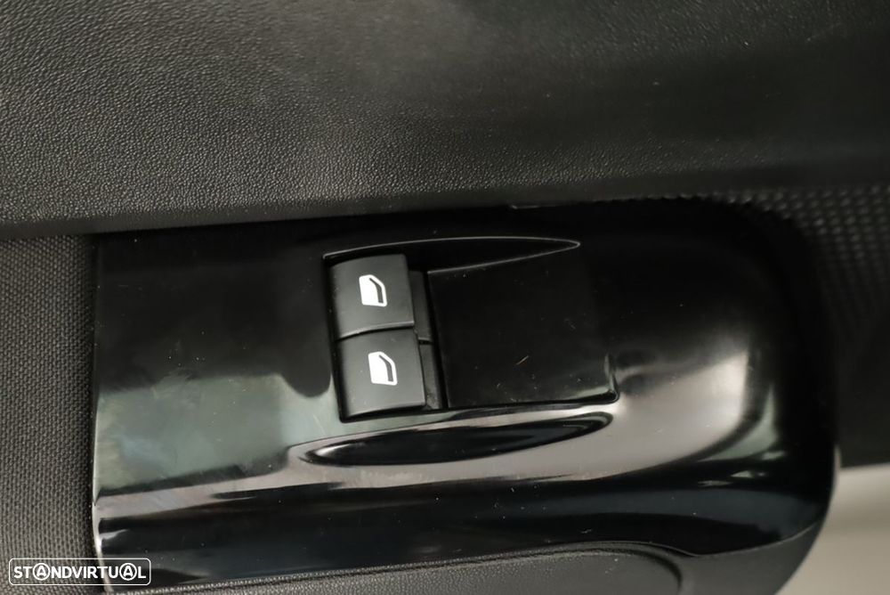 Citroën C3 1.2 PureTech C-Series - 19