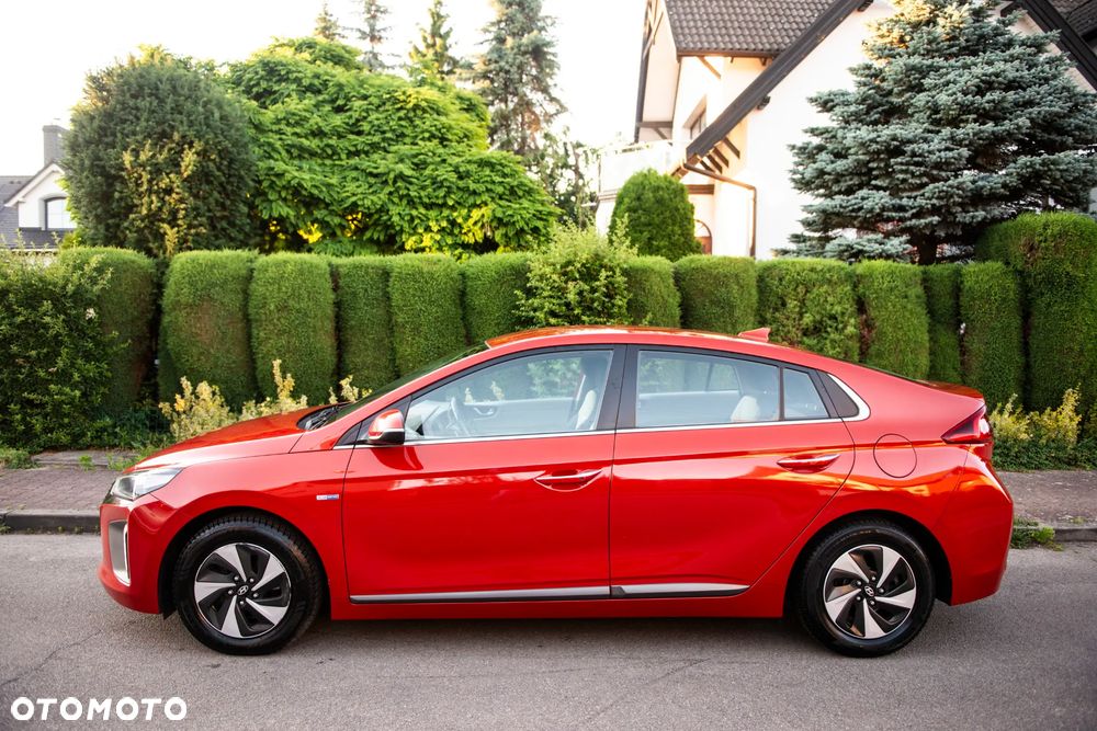Hyundai IONIQ 1.6 GDI Premium - 11