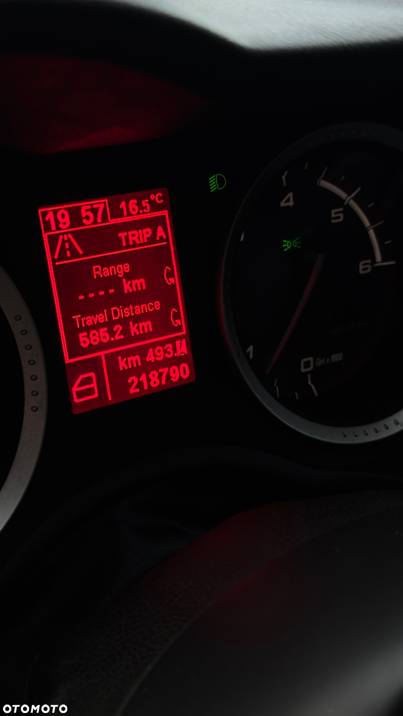 Alfa Romeo 159 2.4 JTDM 20V DPF Distinctive - 32