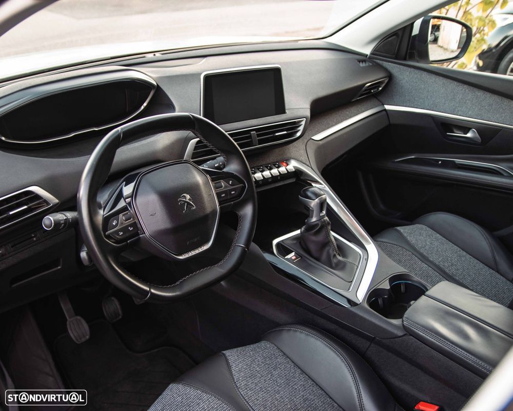 Peugeot 3008 1.5 BlueHDi Allure Pack - 19