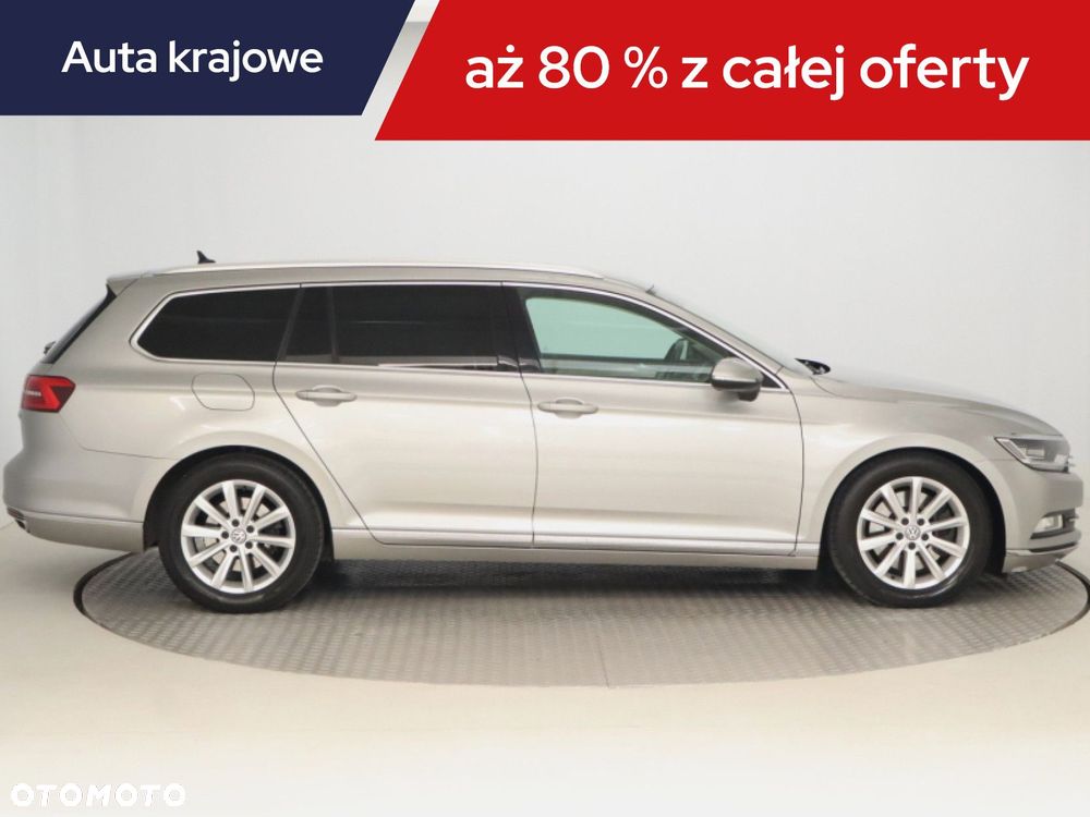 Volkswagen Passat Variant - 8