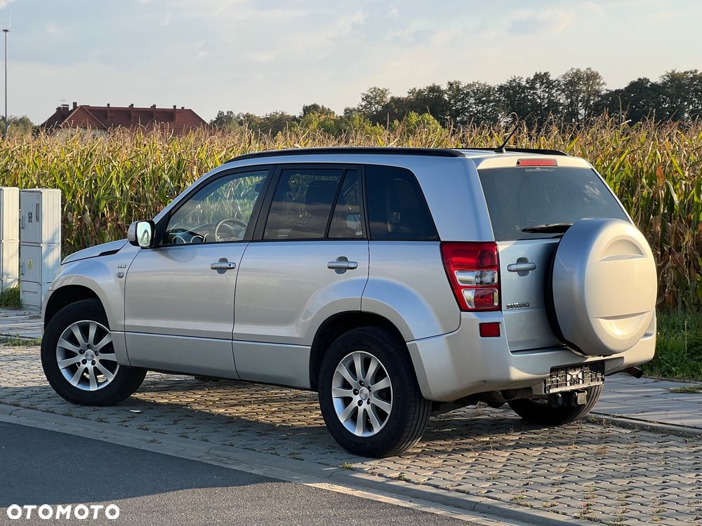Suzuki Grand Vitara - 12
