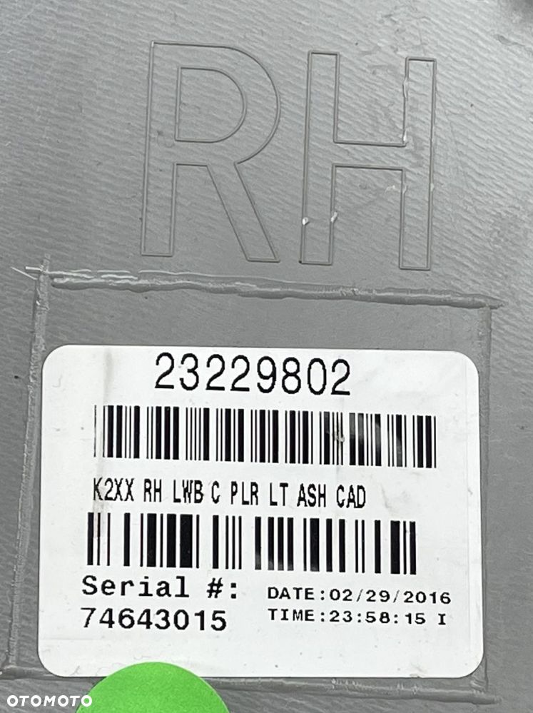 O3 CADILLAC ESCALADE IV 2014 - OSŁONA SŁUPKA C PRAWA ESV LWB 23229802 - 6