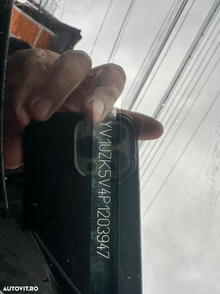 Volvo XC 60 B4 D Ultimate Dark - 17