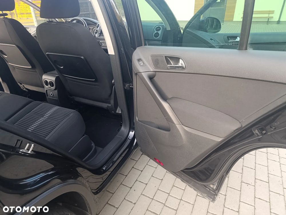 Volkswagen Tiguan - 13