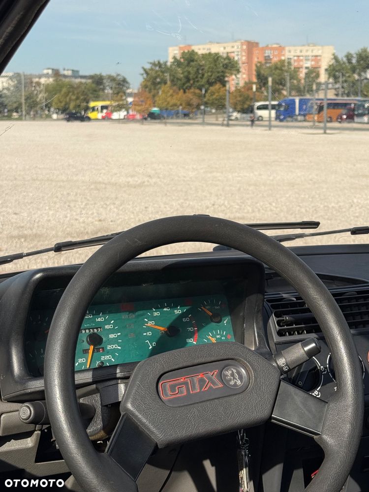 Peugeot 205 1.4 XR - 9
