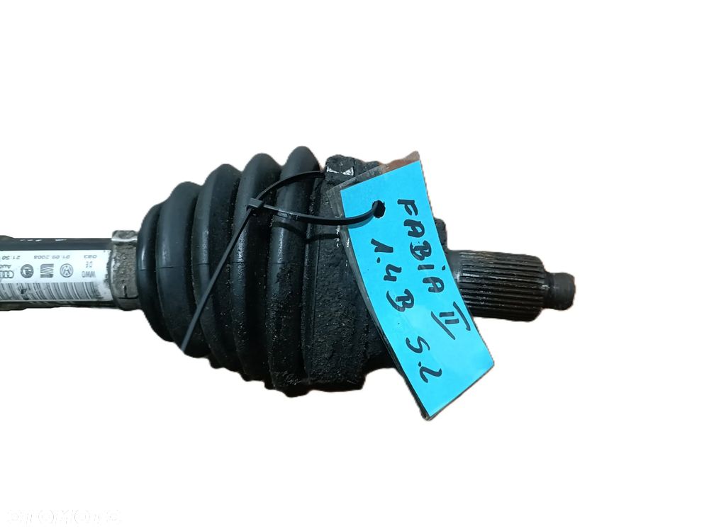 SKODA FABIA II 07-14 1,4 B półoś półośka lewa 6Q0407271AT * - 2