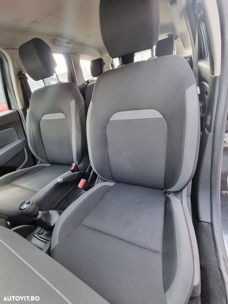 Interior complet Dacia Duster II 2018 - 2021 SUV 4 Usi (1318) FARA BANCHETA - 2