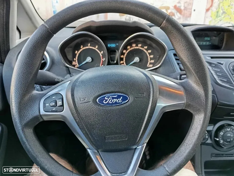 Ford Fiesta 1.25 Techno - 8