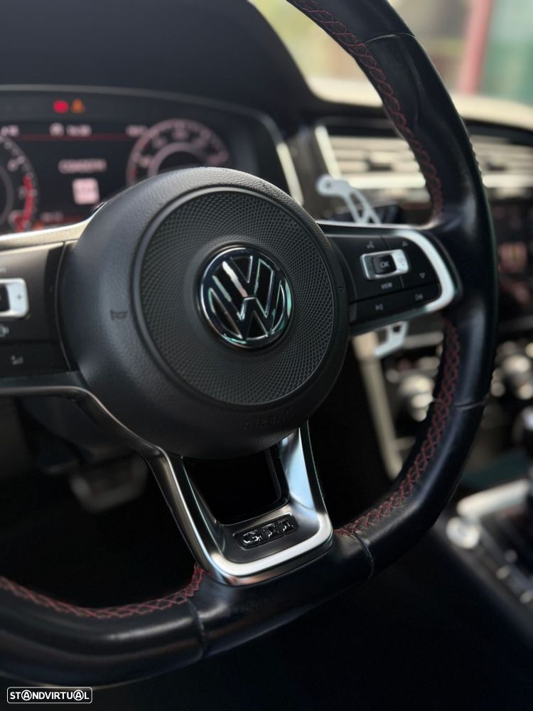 VW Golf GTI 2.0 TSI OPF DSG Performance - 11