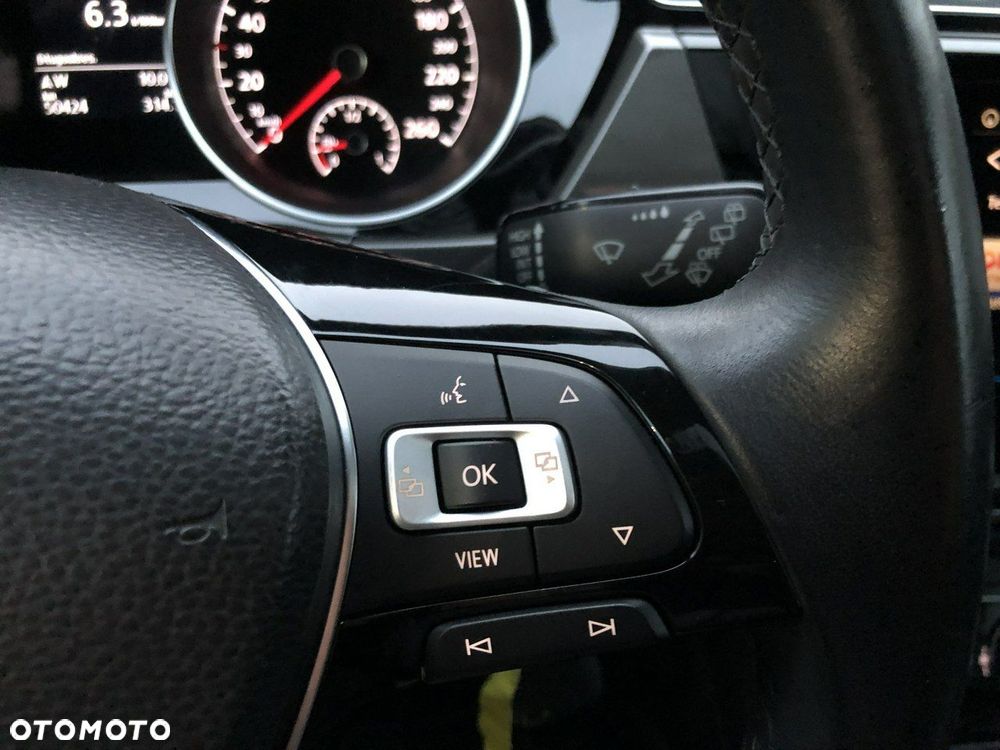 Volkswagen Touran - 35