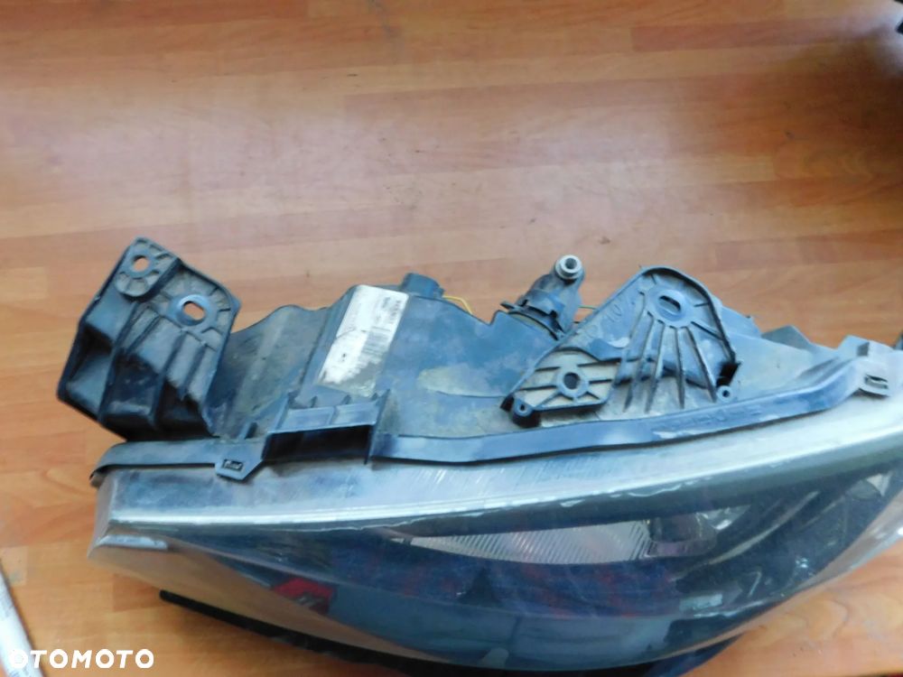 lampa lewa przód RENAULT LAGUNA II LIFT FL EUROPA - 8