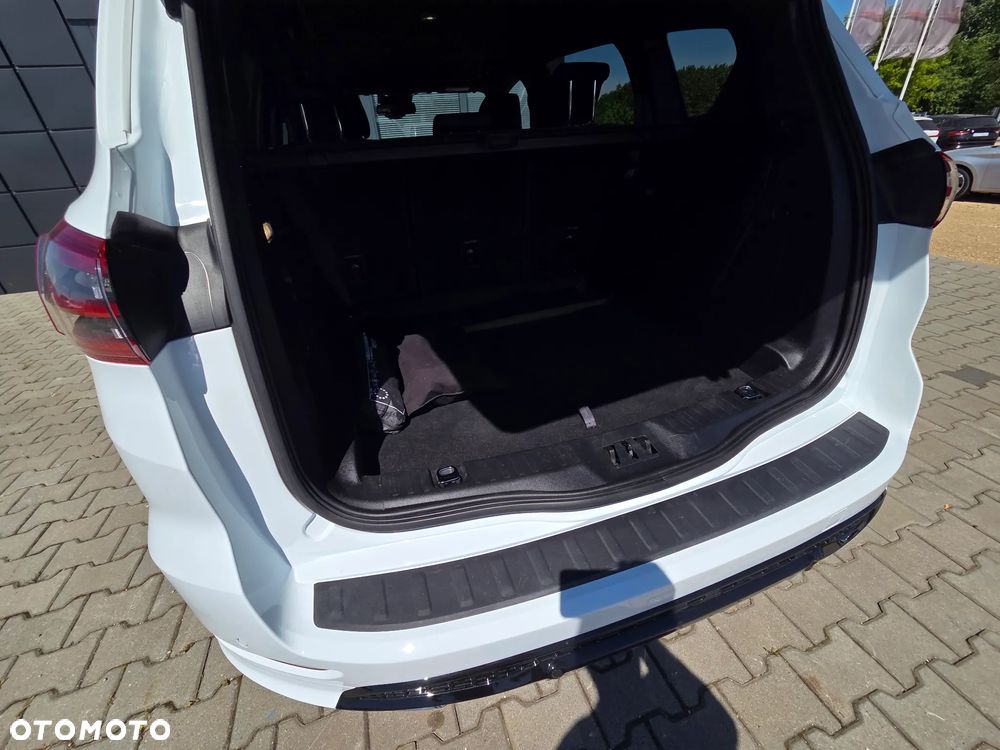Ford S-Max - 30