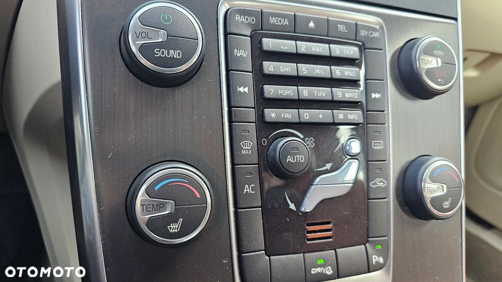 Volvo S60 DRIVe Summum - 34