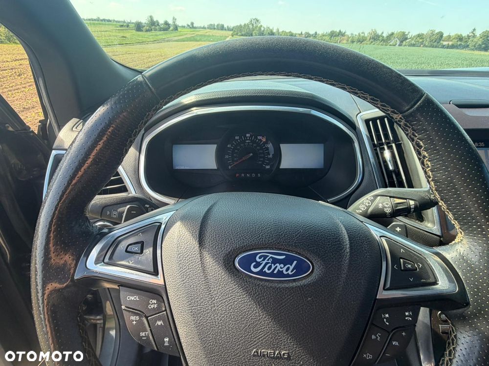 Ford Edge - 30