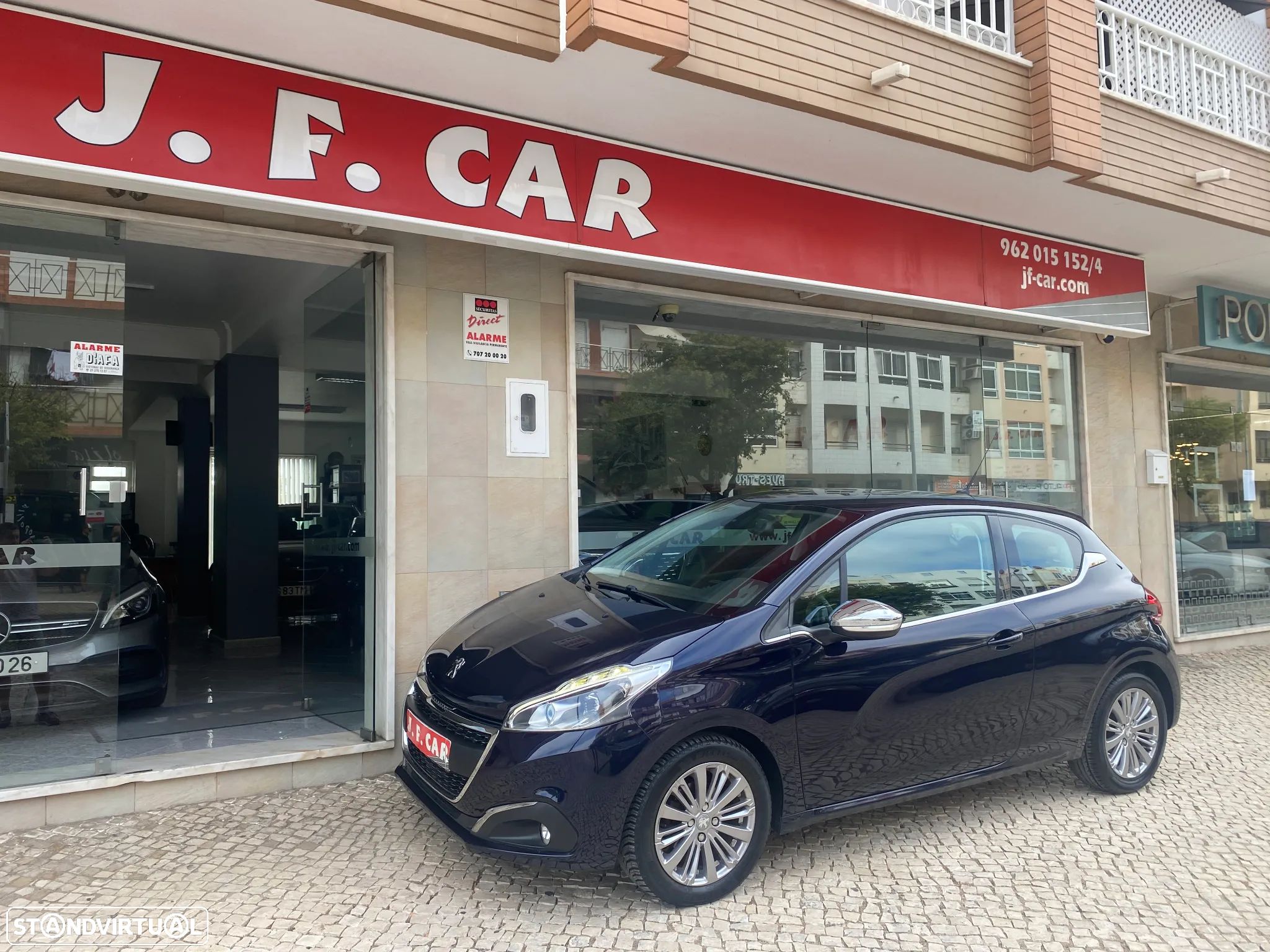 Peugeot 208 1.2 PureTech GT Line - 1