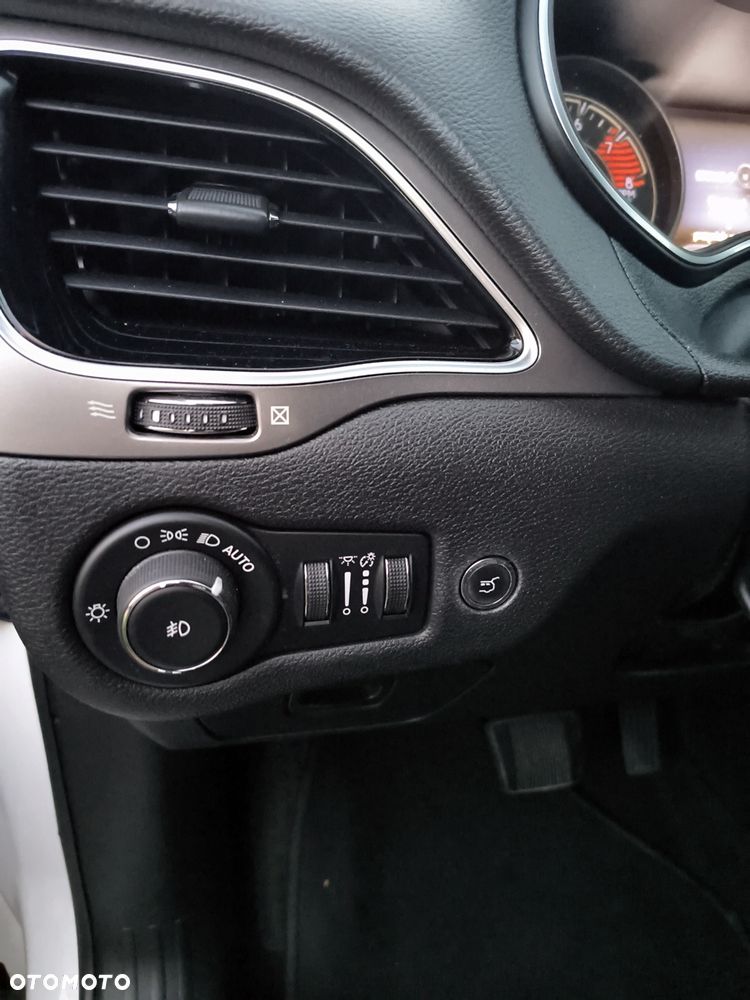 Jeep Cherokee 3.2 V6 Pentastar Active Drive I Automatik Limited - 25