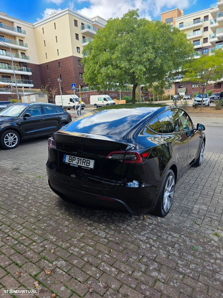Tesla Model Y Long Range Dual Motor AWD - 4