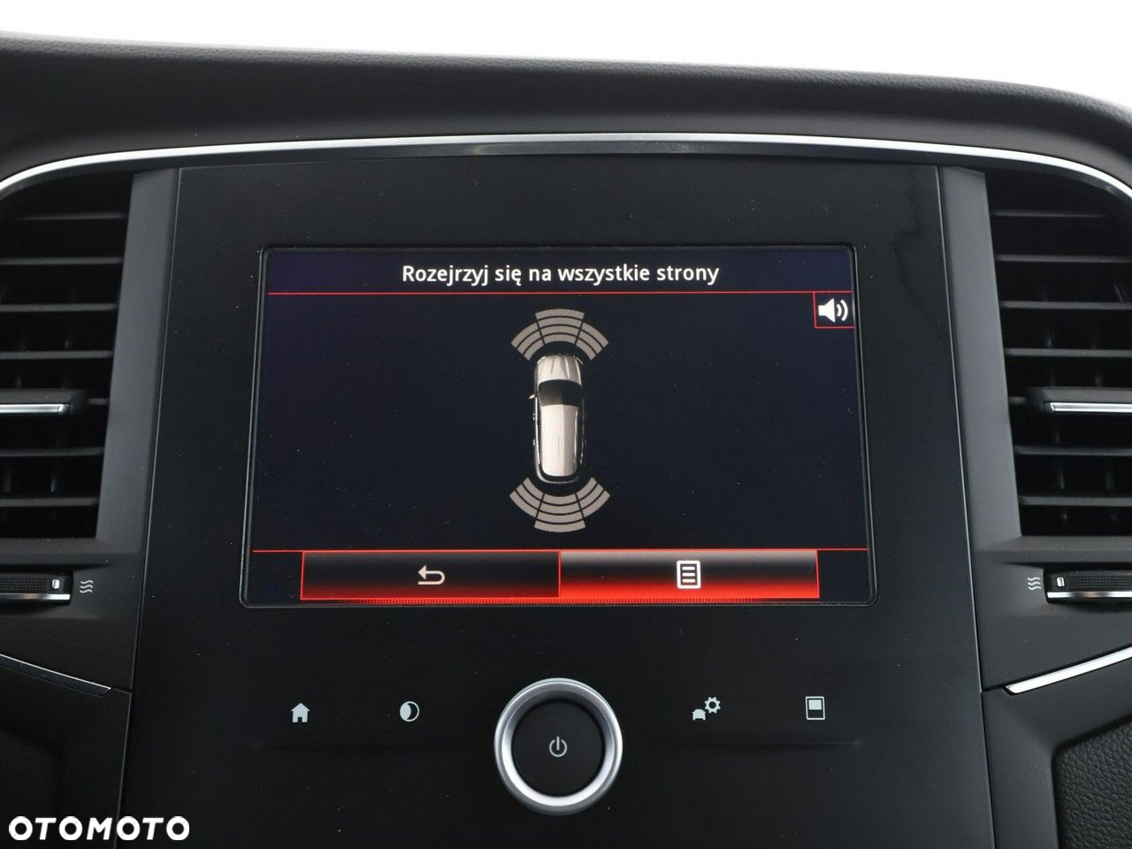Renault Megane ENERGY TCe 130 EDC BUSINESS - 24