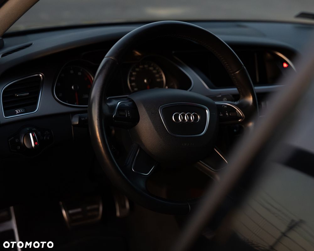 Audi A4 Limousine - 7