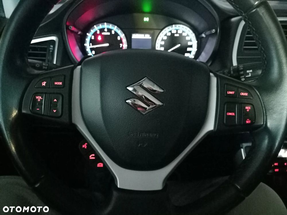 Suzuki SX4 S-Cross 1.6 VVT CVT 4x4 limited - 38