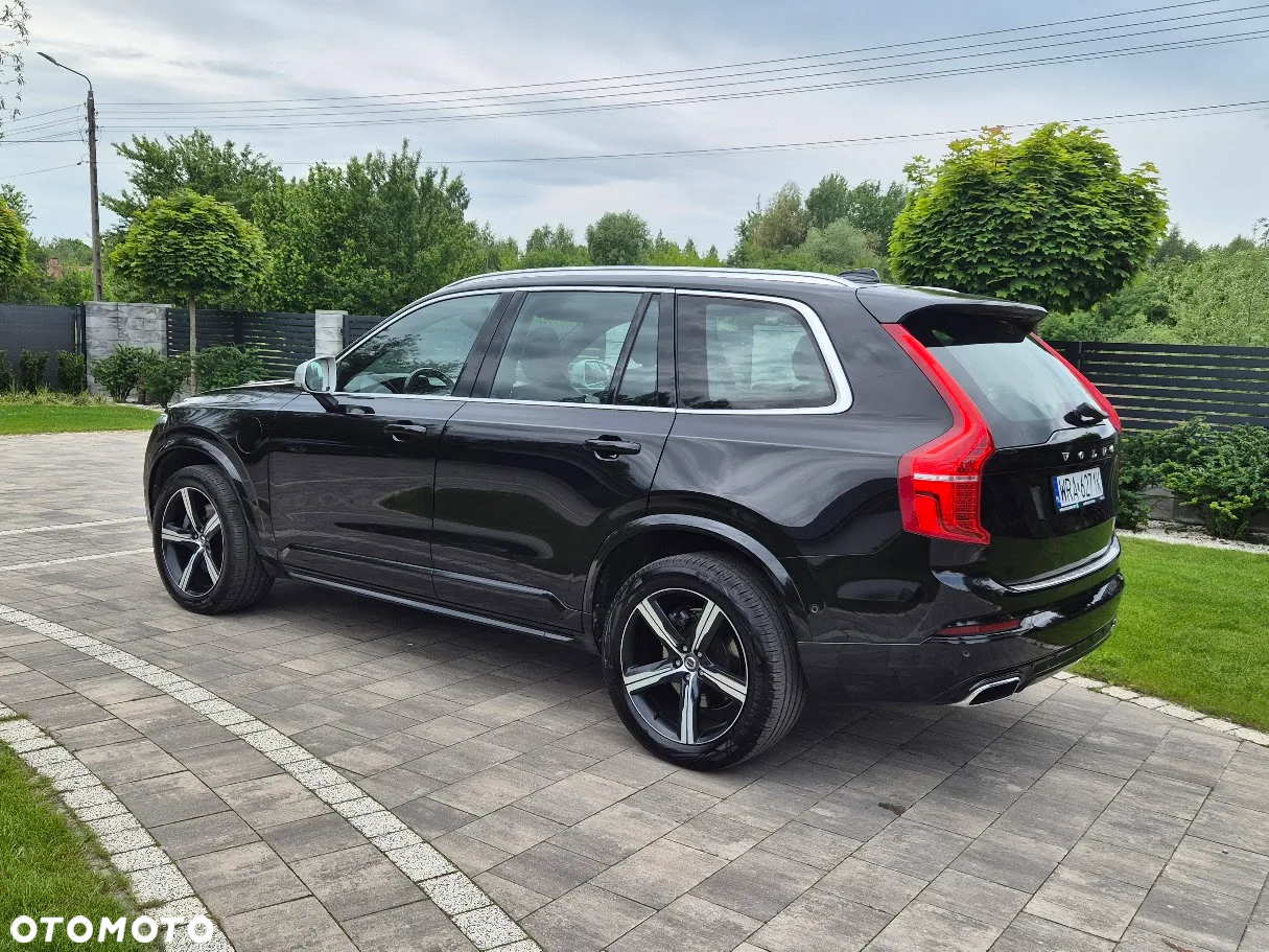 Volvo XC 90 T8 AWD Plug-In Hybrid R-Design 7os - 7