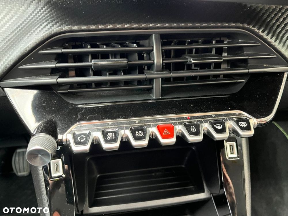 Peugeot 208 1.2 PureTech Style S&S - 15