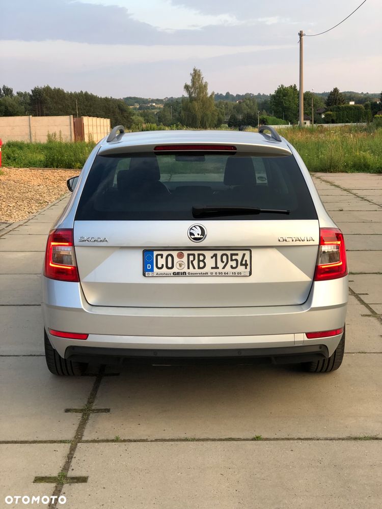 Skoda Octavia 2.0 TDI Ambition EU6 - 15