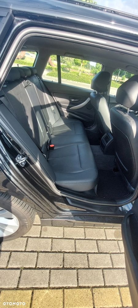 BMW Seria 3 318d EU6 - 13