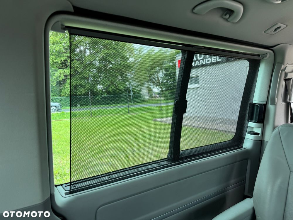 Volkswagen Multivan - 26