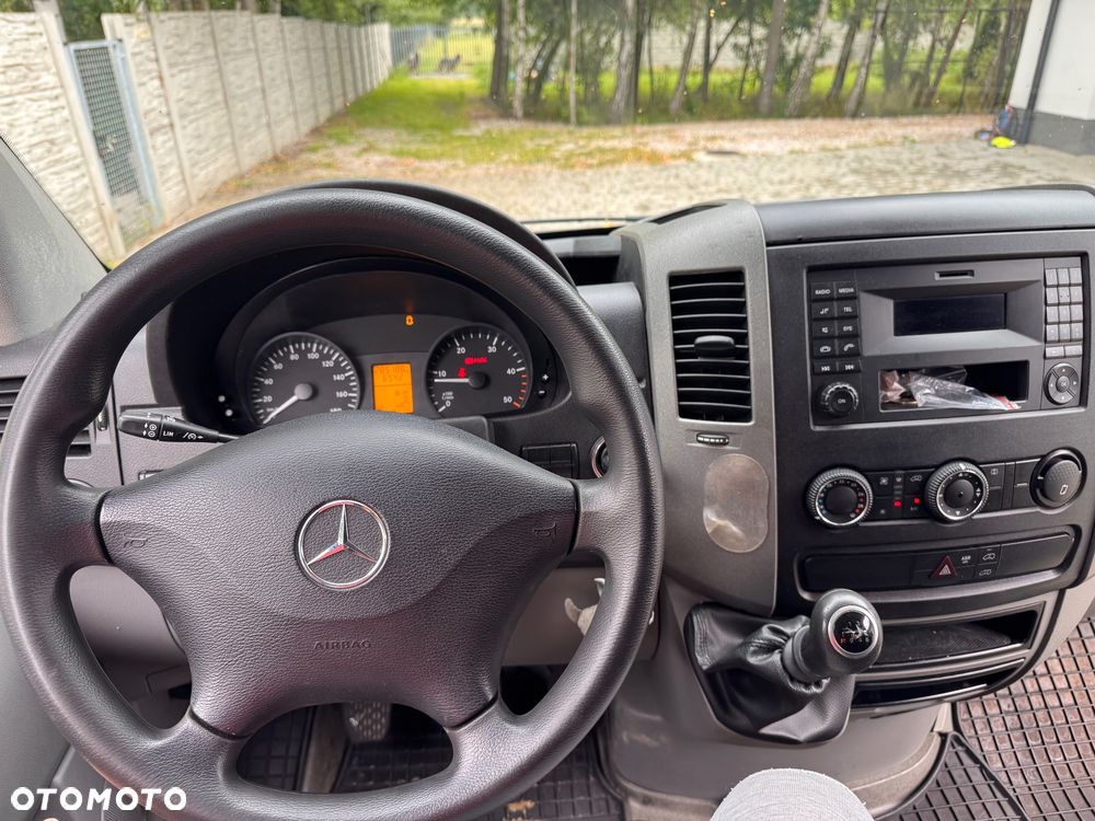Mercedes-Benz Sprinter - 8