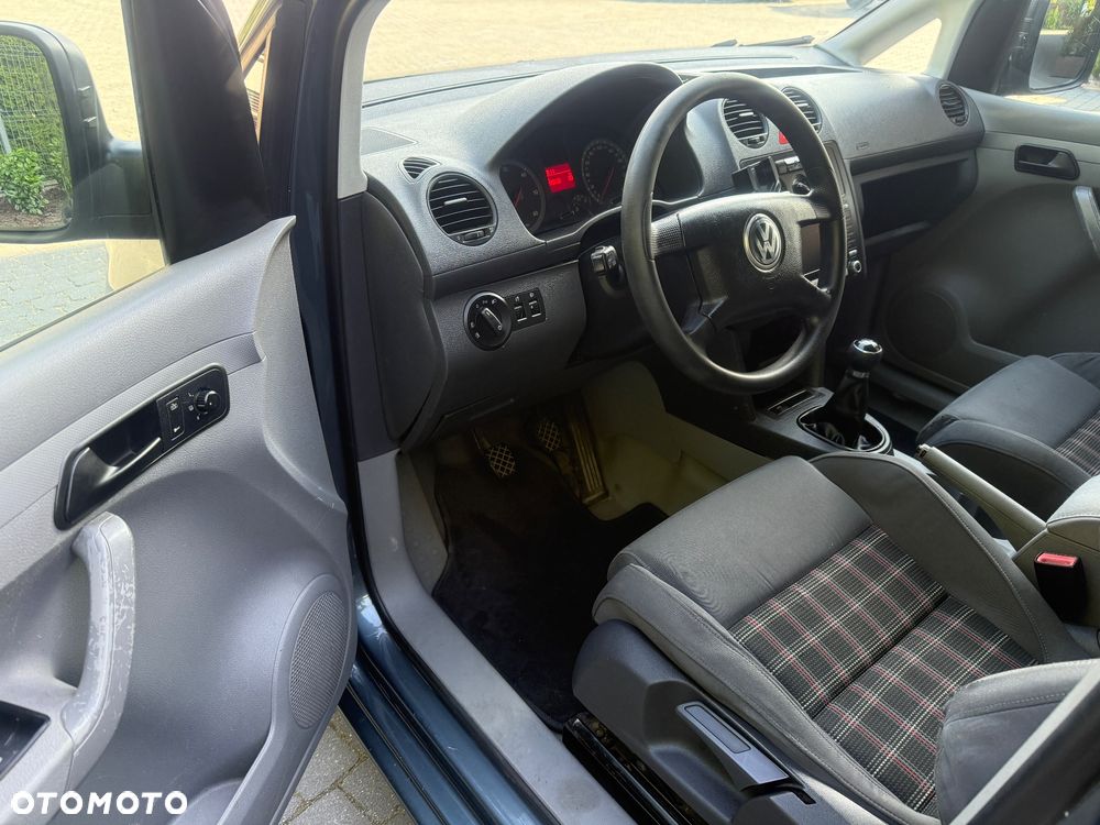 Volkswagen Caddy - 9