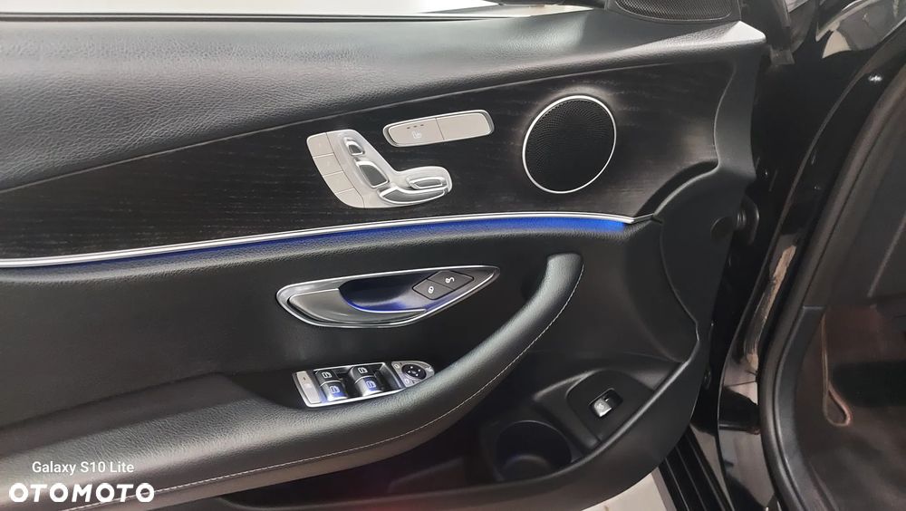 Mercedes-Benz Klasa E 300 de 4-Matic AMG/Avantgarde - 16