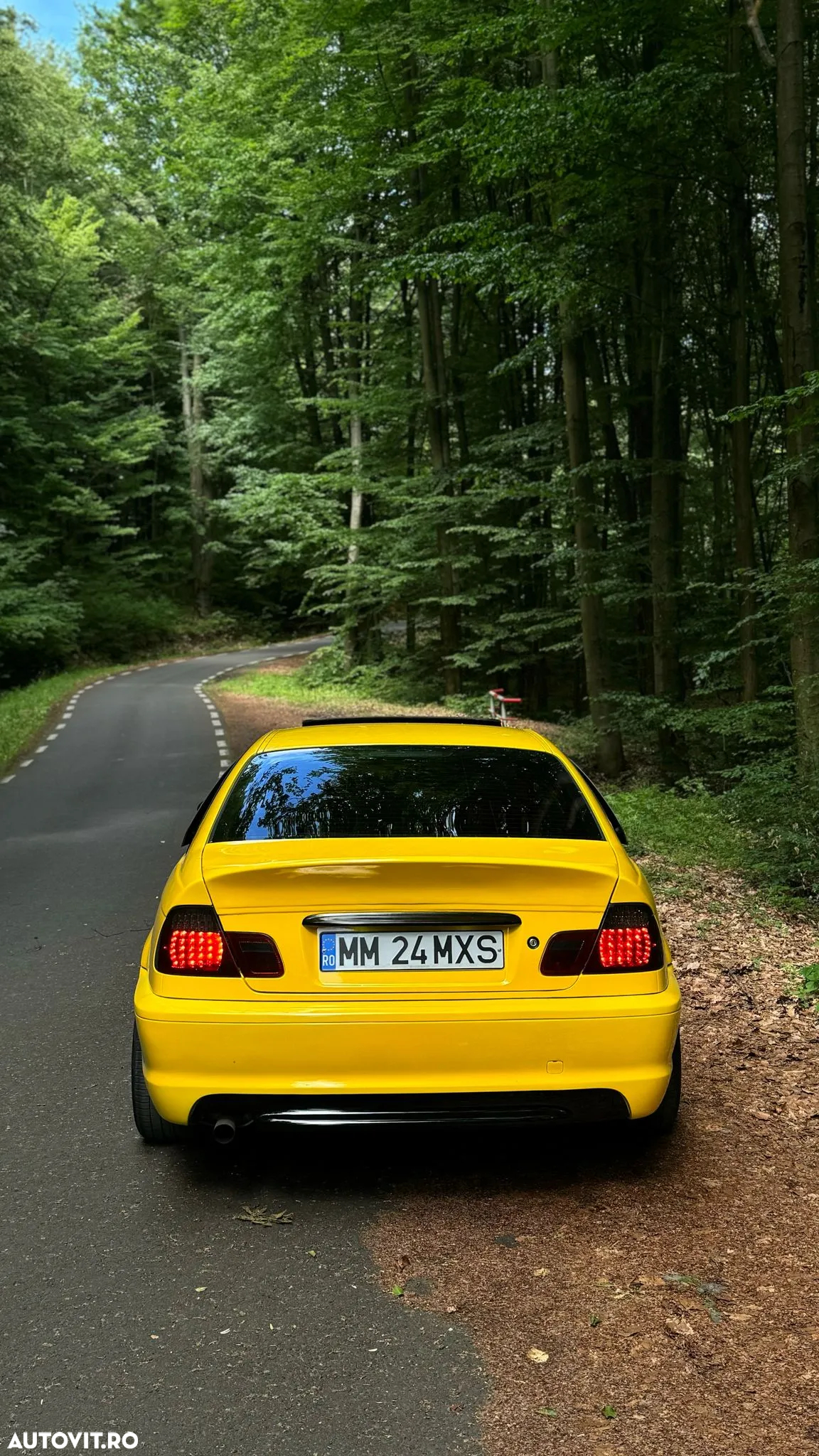 BMW Seria 3 318 i Coupe - 4