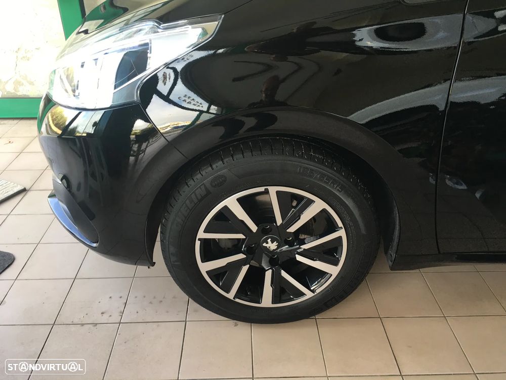 Peugeot 208 PureTech 82 Active - 16