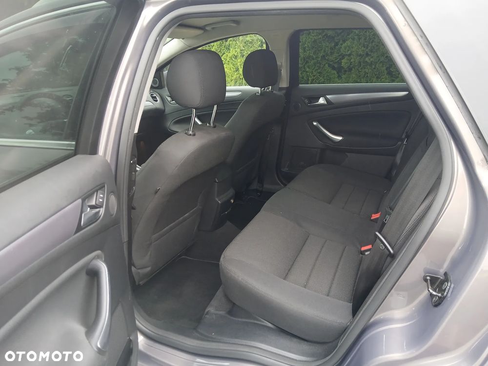 Ford Mondeo 2.2 TDCi Titanium - 17