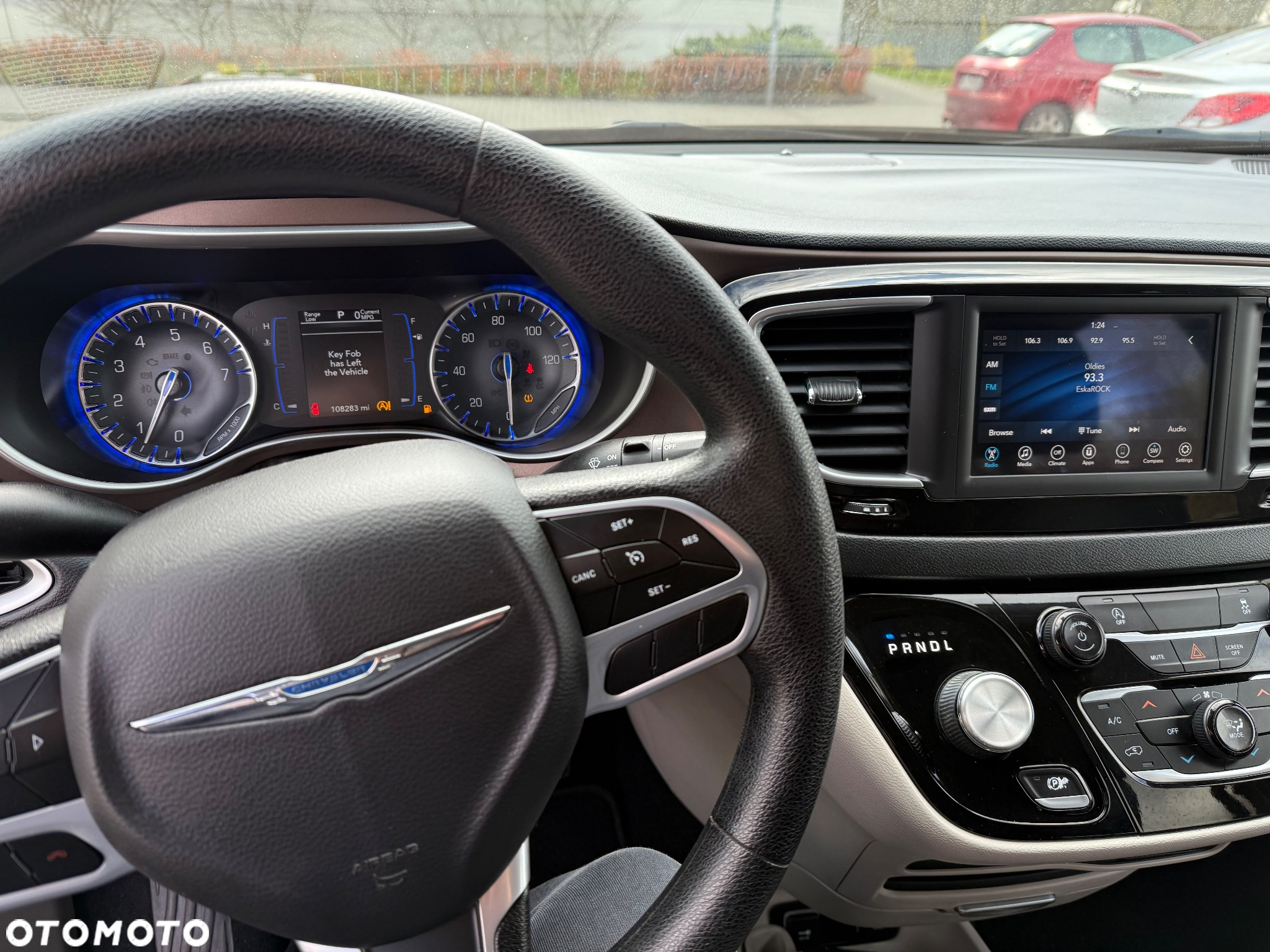 Chrysler Pacifica - 14